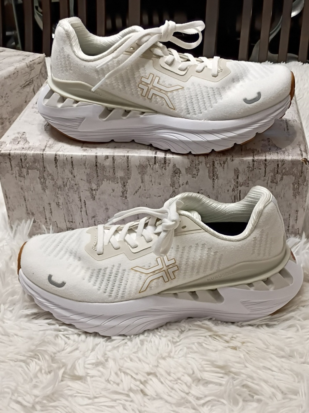 KURU Cloud+ Triple Max Ion White & Cream Running Plantar Fascitis Sneakers 8.5M